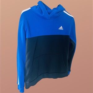 women Adidas sweater size Large
